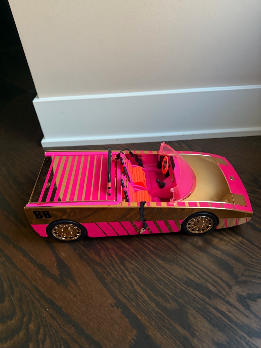 L.O.L. Surprise! Car-Pool Coupe